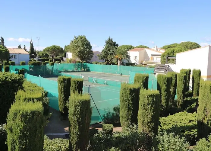 1809 Tennis Village 6 Personnes * Agde